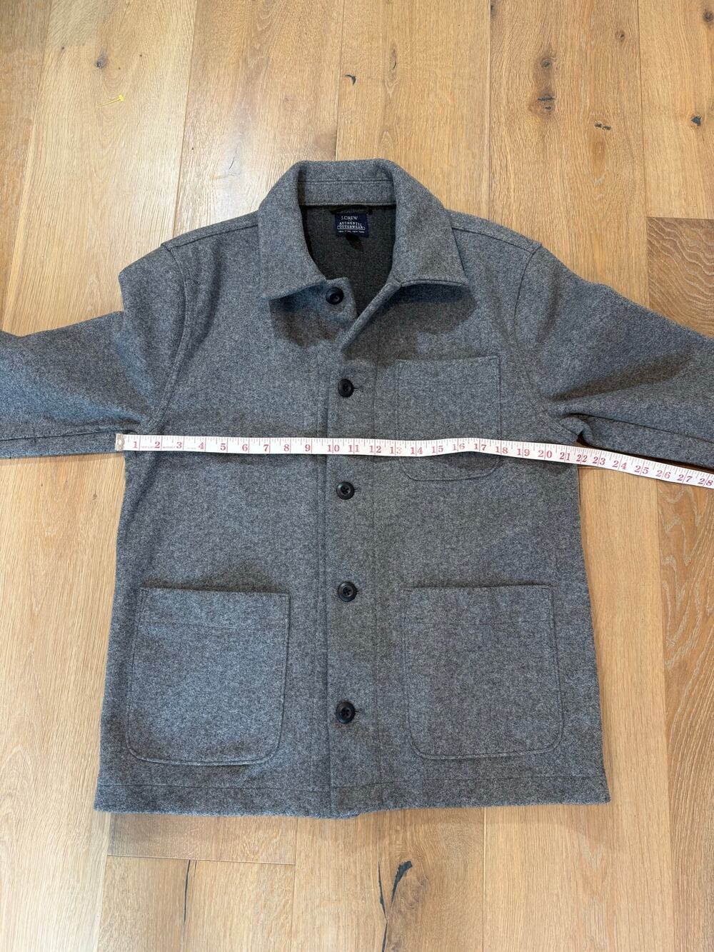 J Crew Mens Button Up Outdoor Casual Chore Jacket. Size Medium